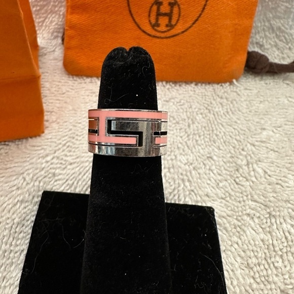Hermes Enamel Arcane Moveable H Ring Size 5 - Picture 2 of 10